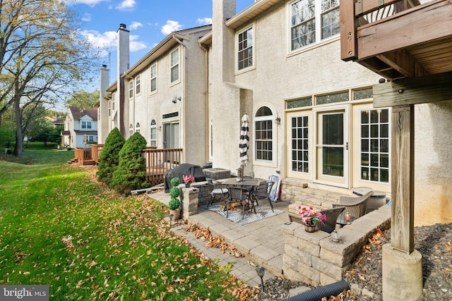 view of patio with an outdoor hangout area