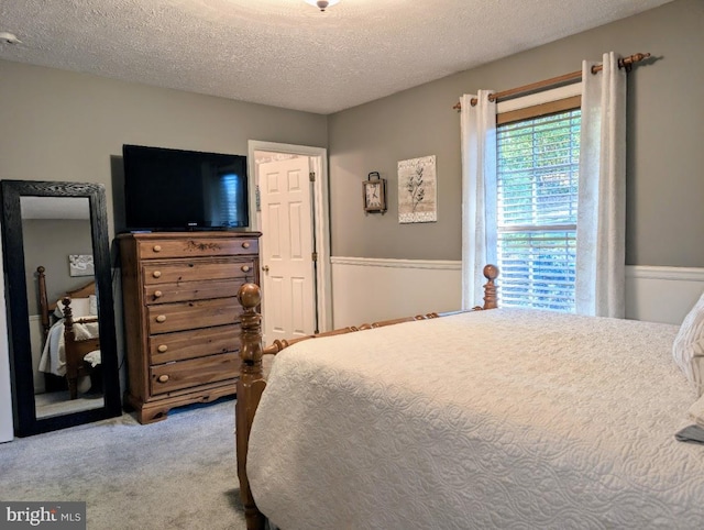 48 W 3rd St, Everett, PA 15537 - bedroom with carpet flooring and a textured ceiling