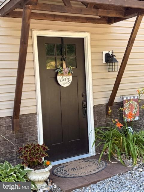 48 W 3rd St, Everett, PA 15537 - property entrance