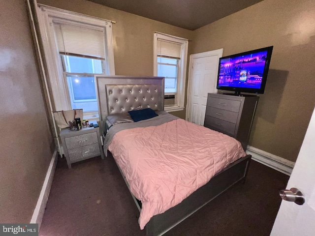 view of carpeted bedroom