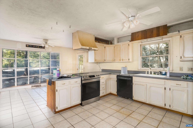 kitchen with sink, kitchen peninsula, dishwasher, range hood, and electric stove