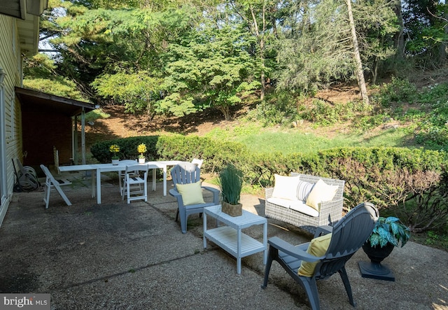 view of patio featuring outdoor lounge area