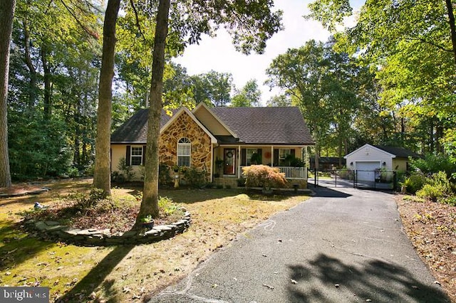 view of front of house featuring a porch