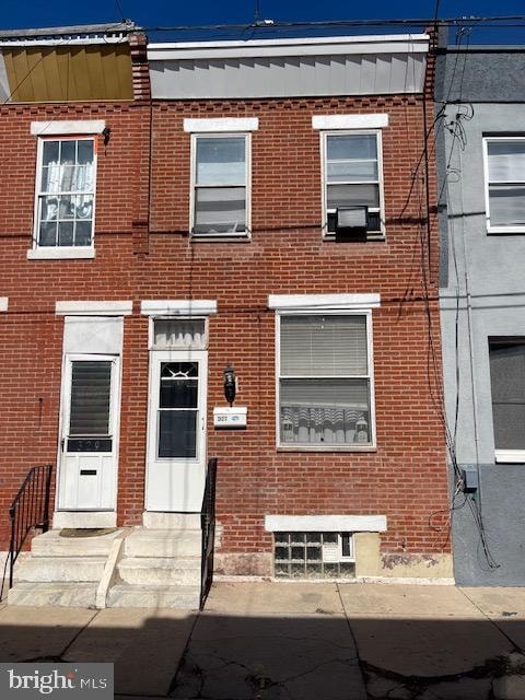 view of townhome / multi-family property