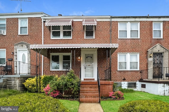 view of townhome / multi-family property