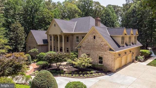 view of front of property featuring a garage