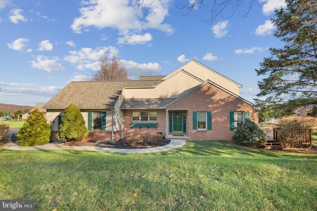 view of front of house with a front yard