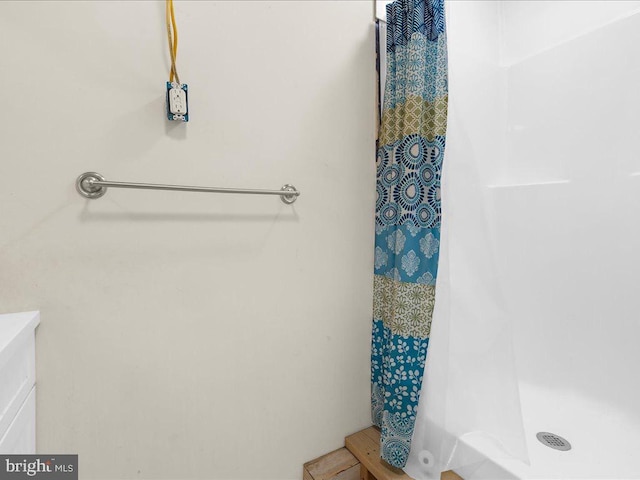 bathroom with walk in shower