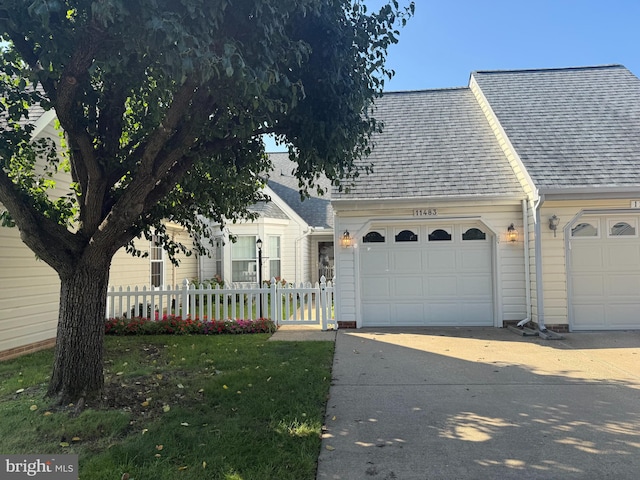 view of front facade with a garage