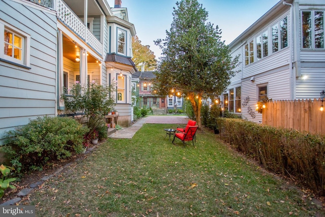 view of yard featuring fence