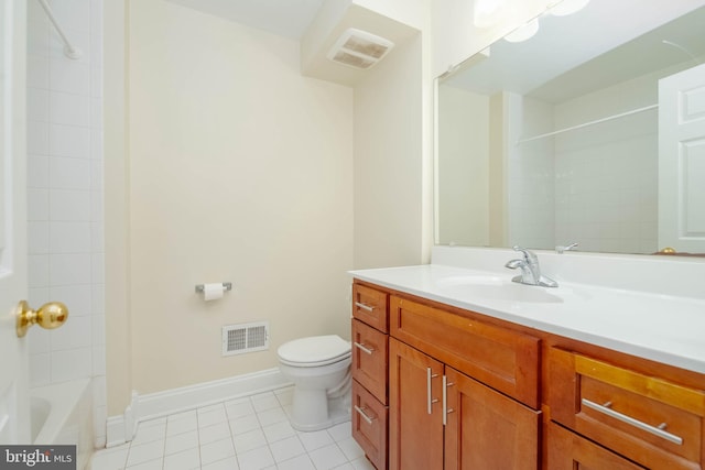 1121 Ward St, Baltimore, MD 21230 - bathroom with tile patterned flooring, vanity, and shower / bath combination