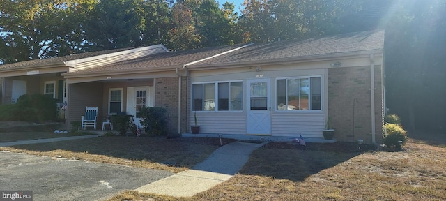 view of front of property