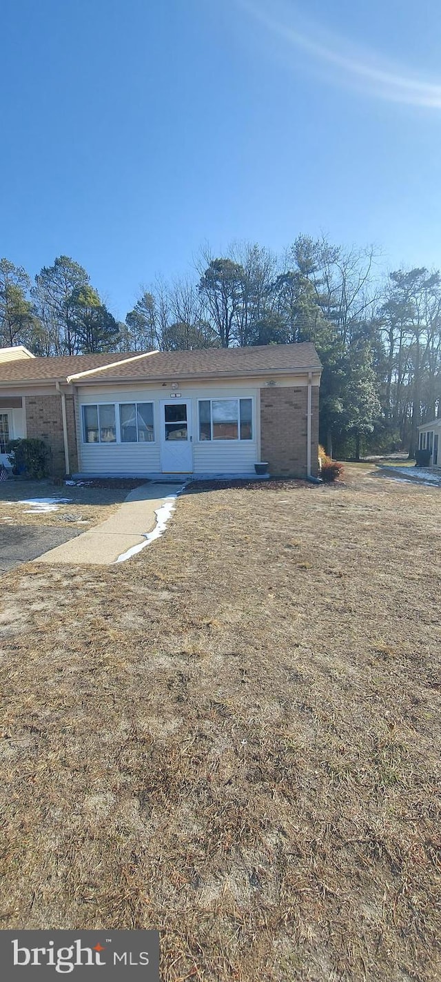 view of front of property