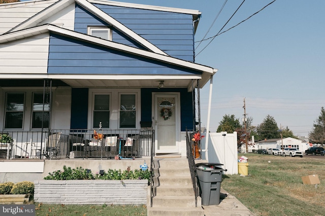 bungalow-style house with covered porch