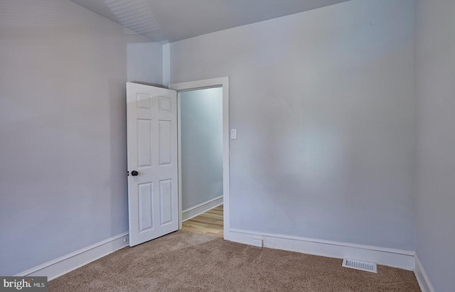 view of carpeted spare room