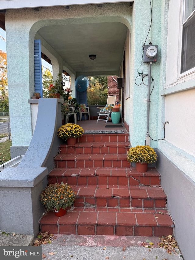 exterior space featuring a porch