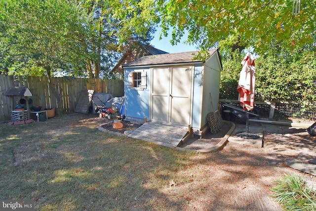 view of outbuilding