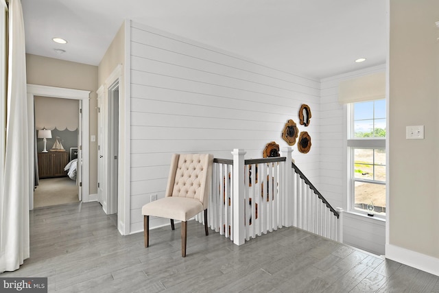 living area with light hardwood / wood-style flooring