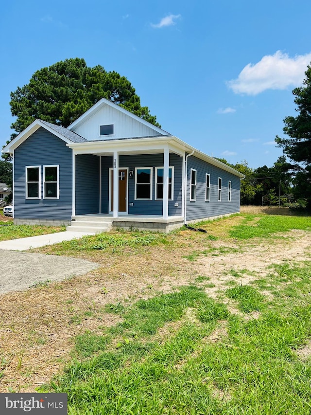 view of front of home with covered porch