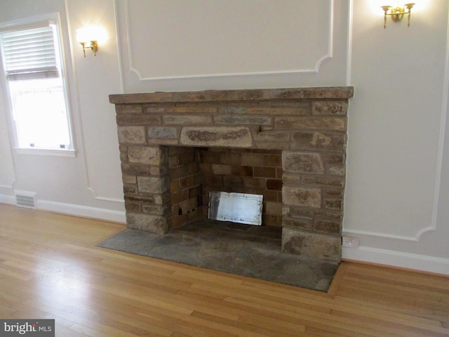 room details featuring hardwood / wood-style floors