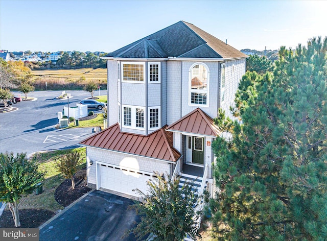 view of front of property featuring a garage