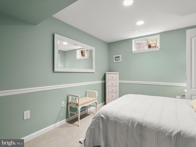 211 Glyndon Meadow Rd, Reisterstown, MD 21136 - bedroom with carpet flooring, baseboards, and recessed lighting