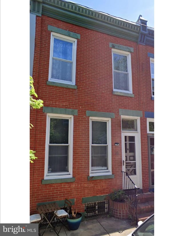 view of townhome / multi-family property