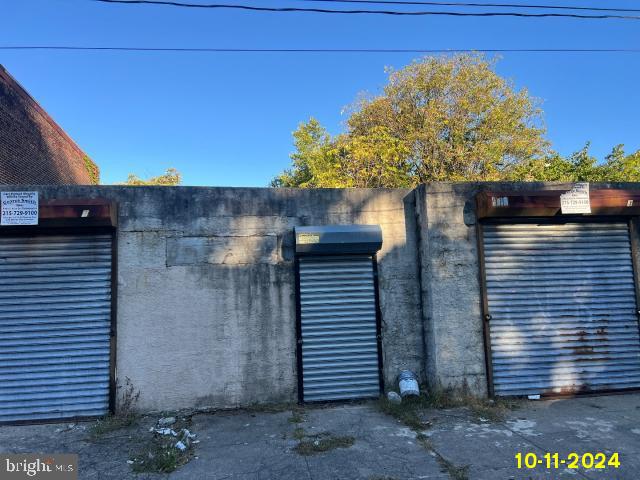 5426 Trinity St, Philadelphia, PA 19143 - view of gate
