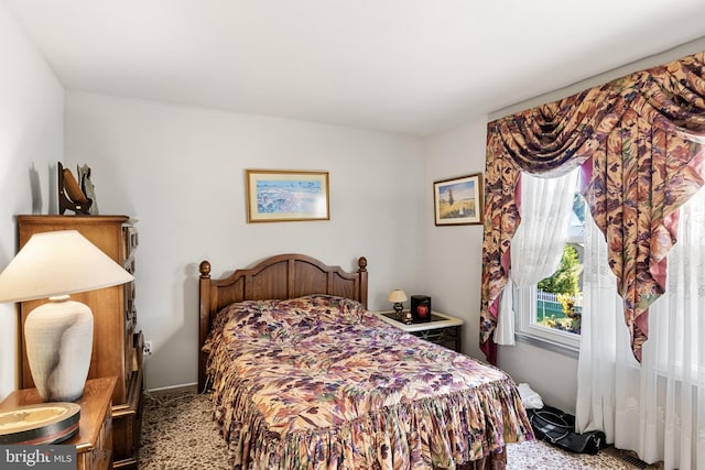 view of carpeted bedroom