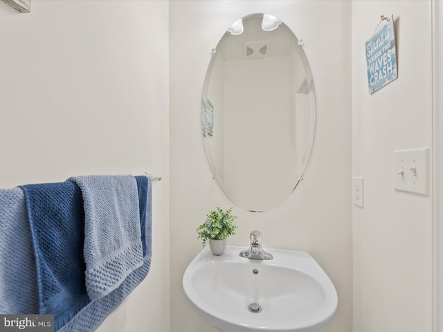 bathroom with sink