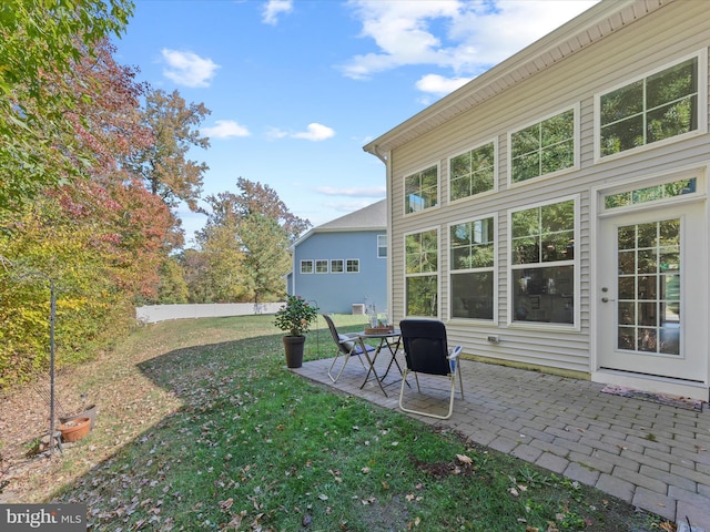 view of yard with a patio