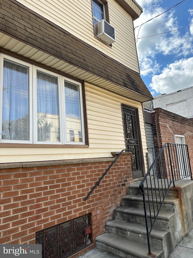 Listing photo 3 for 2711 E Thompson St, Philadelphia PA 19134