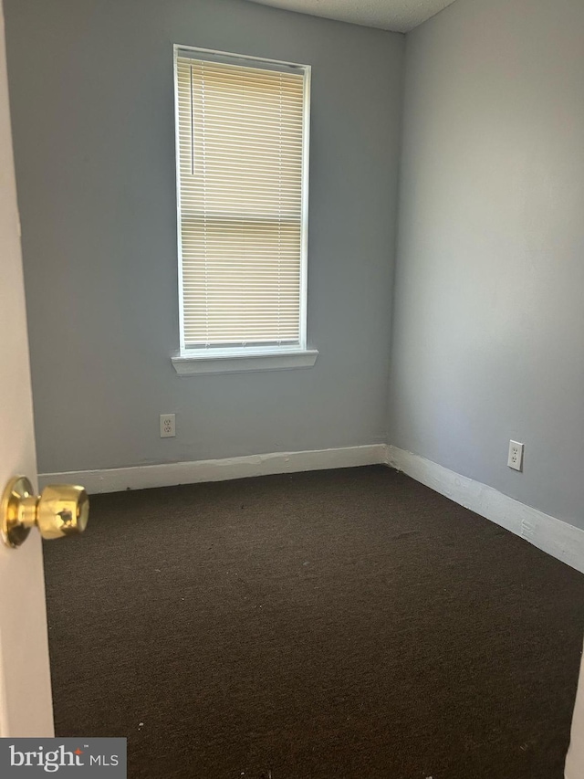 empty room with carpet