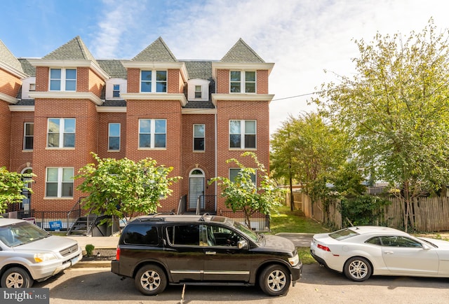 view of front of house