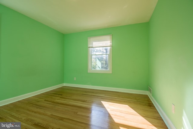 empty room featuring light hardwood / wood-style flooring