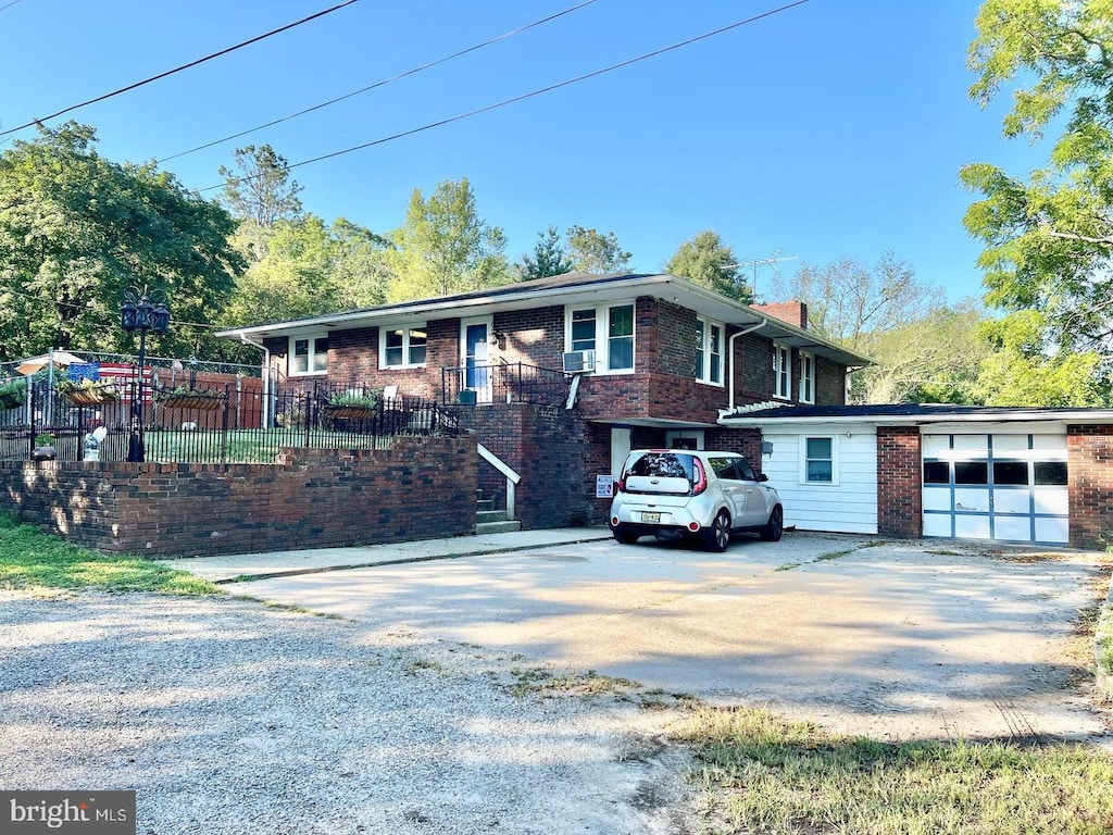 view of front of house