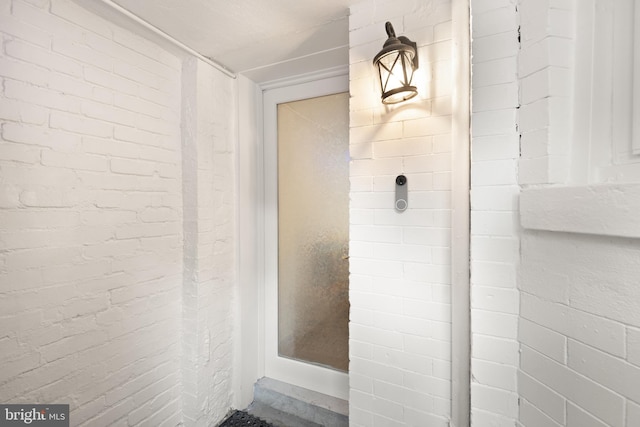 bathroom featuring a shower