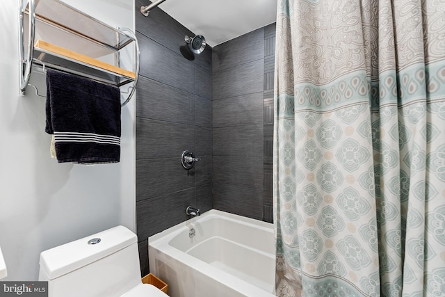 bathroom featuring toilet and shower / tub combo with curtain