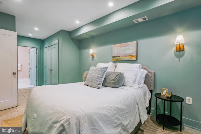 bedroom featuring a closet