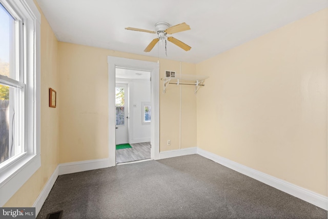 empty room featuring ceiling fan