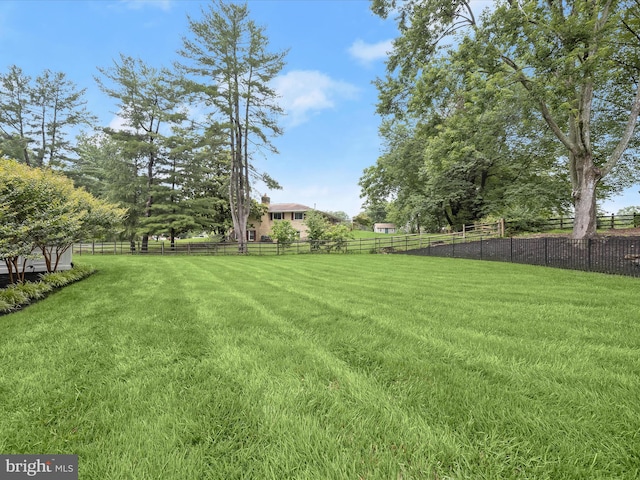 8018 Martown Rd, Laurel, MD 20723 - view of yard