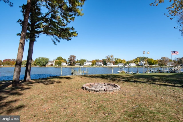 view of yard with a water view