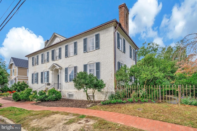 view of front of house