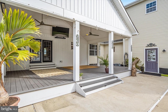 property entrance featuring covered porch