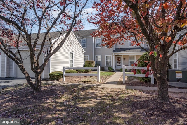 view of front of house with a porch