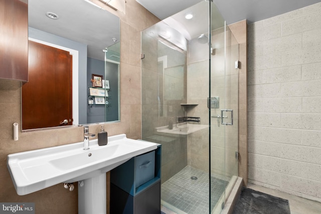 bathroom with walk in shower