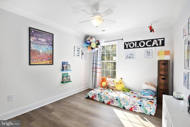 48 Old Creekside Rd, Fredericksburg, VA 22405 - bedroom with visible vents, baseboards, ornamental molding, wood finished floors, and a ceiling fan