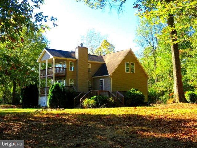 view of front of house featuring a deck