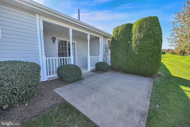 view of patio / terrace with a porch