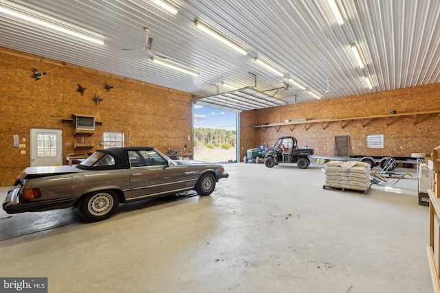 garage with ceiling fan